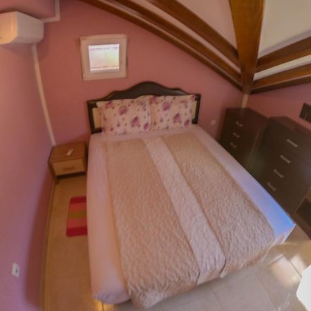 Porto Del Sole Apartments Тиват Екстериор снимка