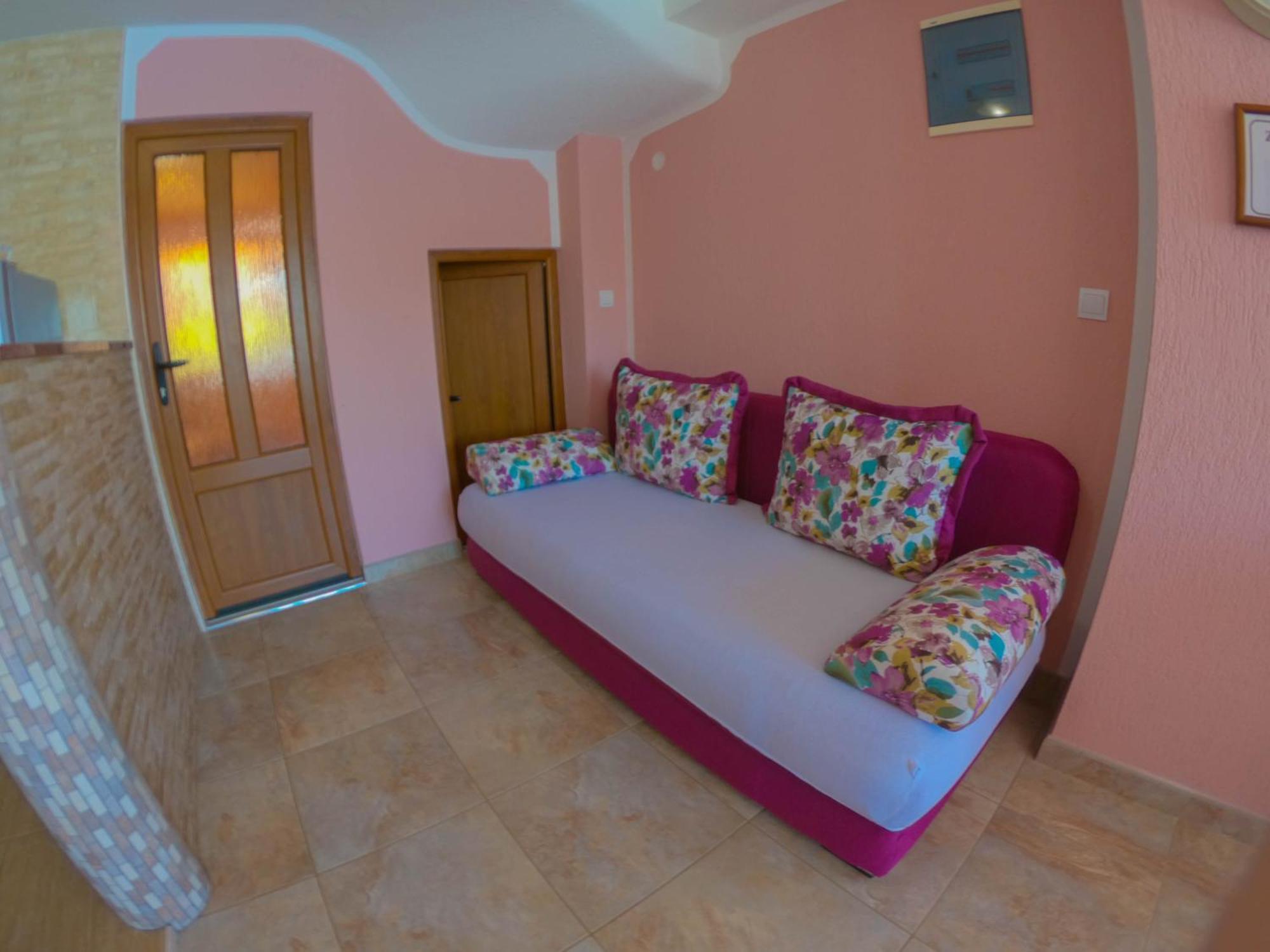 Porto Del Sole Apartments Тиват Екстериор снимка